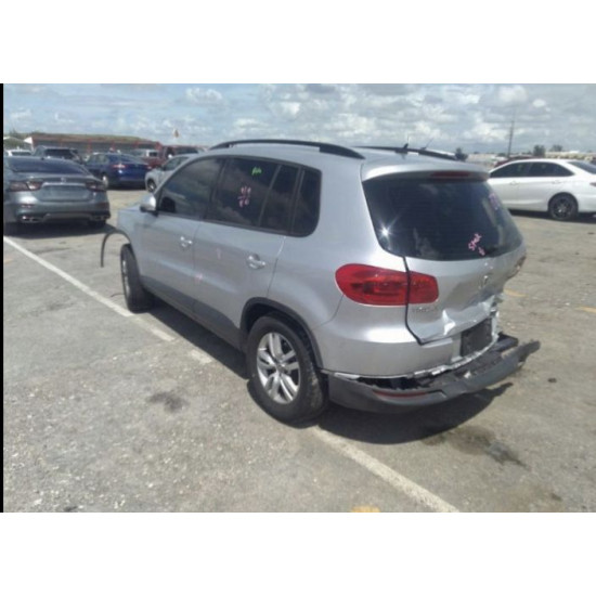 Volkswagen Tiguan 2016 for parts stock 06139