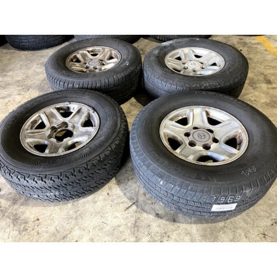 Rims And Tires 16" For Toyota Stock 21969
