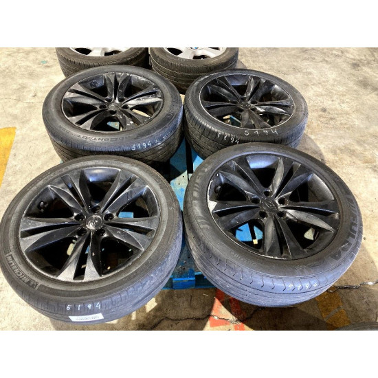 Rims And Tires 18" For Infiniti Stock 75194