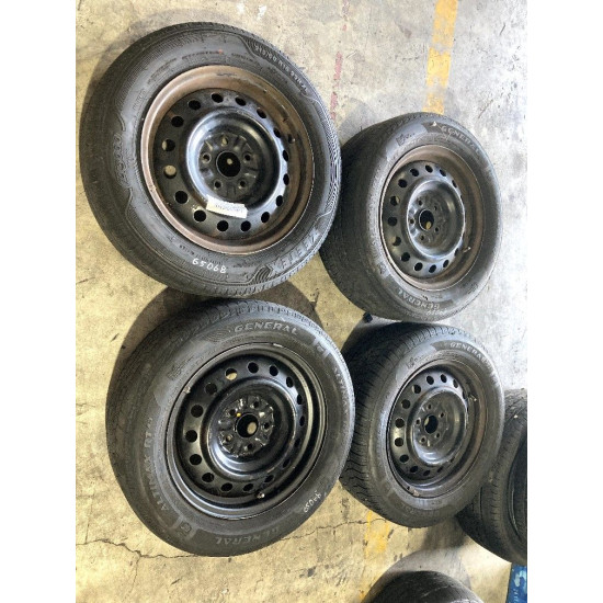 Rims And Tires 16" For Toyota Stock 65068