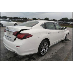 Infiniti Q70 for parts 2014 to 2017 stock 17767