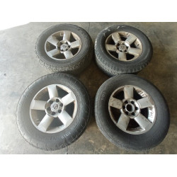Rims And Tires 18" For Nissan Armada Stock 31720